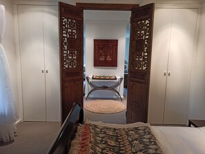 1 dormitorio y ropa de cama