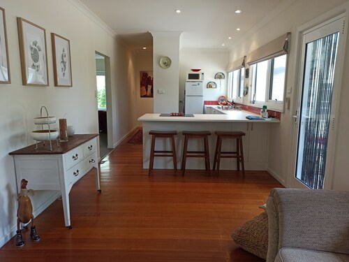 Cozy country home in the hills