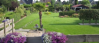 Beautiful b&b/ vacation home located on a large garden surrounded by water.