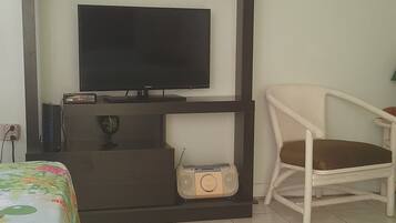 1 dormitorio, tabla de planchar con plancha, wifi gratis y ropa de cama