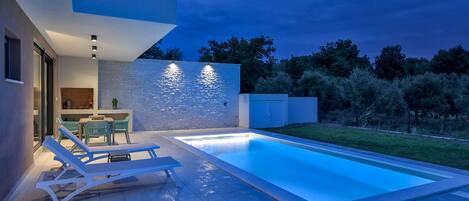 Piscina all'aperto