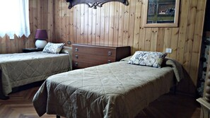 3 sovrum, strykjärn/strykbräda och sängkläder