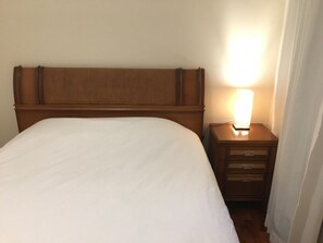 2 chambres, bureau, fer et planche à repasser, Wi-Fi gratuit