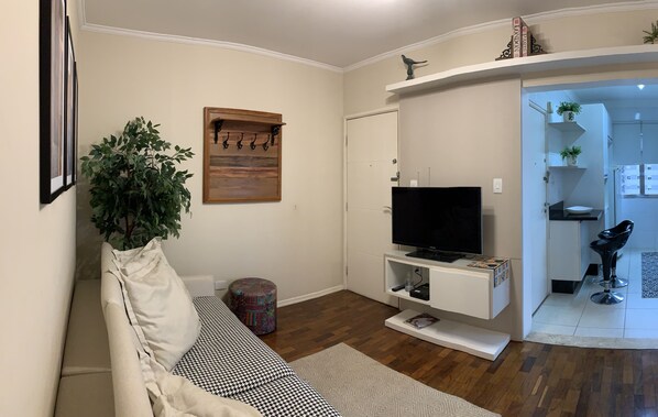 2 slaapkamers, een bureau, een strijkplank/strijkijzer, gratis wifi