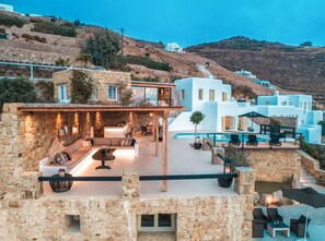 Villa | Balcony - Villa Nirvana- Calm, Relaxing and no Wind! (Mykonos)