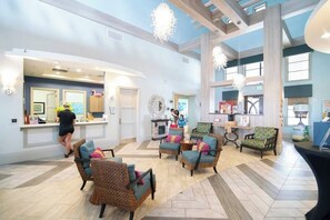 Lobby - Elegant Escape/ Gameroom & Themed Room (Four Corners)