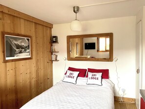 4 chambres, fer et planche à repasser, Wi-Fi gratuit