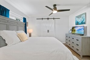 4 bedrooms, iron/ironing board, free WiFi, bed sheets