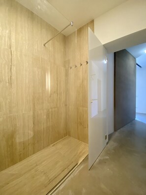 Hair dryer, bidet, towels, soap - AUREA Ortigia center temple of Apollo (Siracusa)