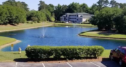 Beautiful, 3 br/2 bath condo in Pawleys Island, SC. Minutes from the beach.