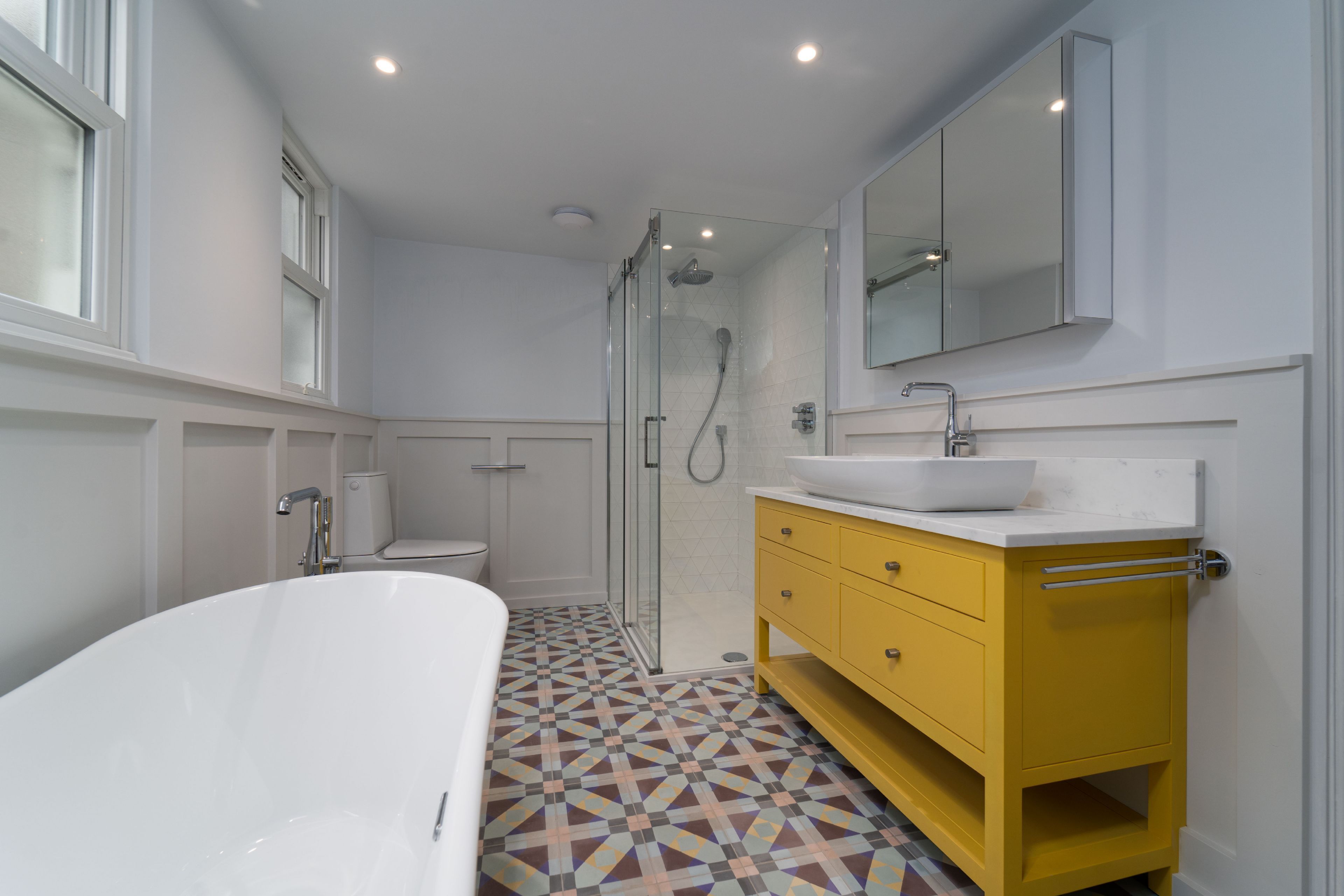 Badekar og hårføner