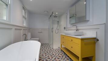 Badekar og hårføner