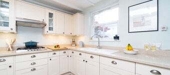 St Hilary â St Ives â Sleeps 8 â Sea Views