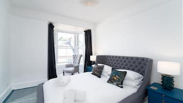 4 soverom, skrivebord, strykejern/-brett og wi-fi