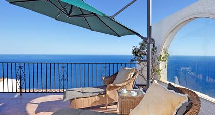 Villa Calypso, 180º Meerblick, privater Salzwasserpool