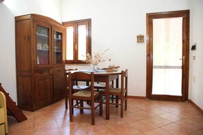 Apartment | Esszimmer