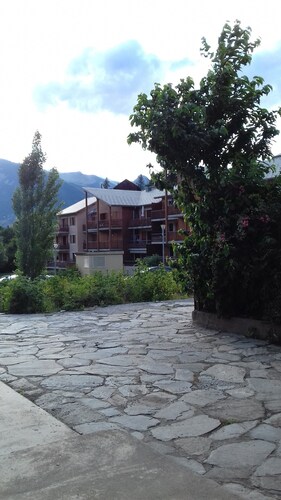 Appartement RDC indépendant et calme