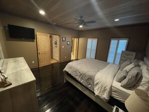 4 habitaciones, tabla de planchar con plancha y wifi gratis