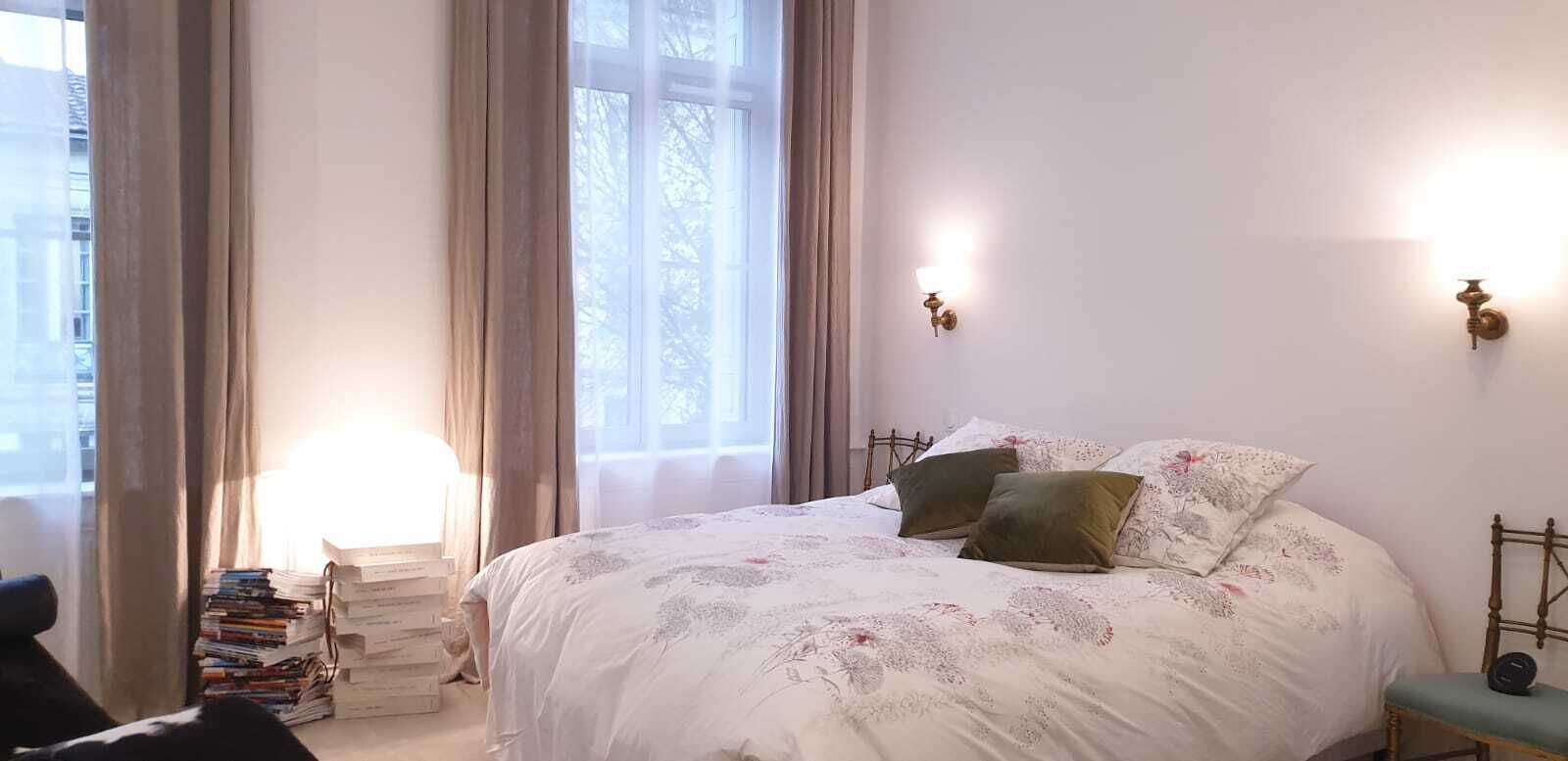 2 slaapkamers, een strijkplank/strijkijzer, gratis wifi, beddengoed