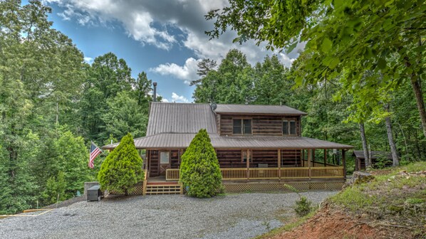 House, 3 Bedrooms | Exterior - Tranquility Pond by Escape to Blue Ridge (Morganton)