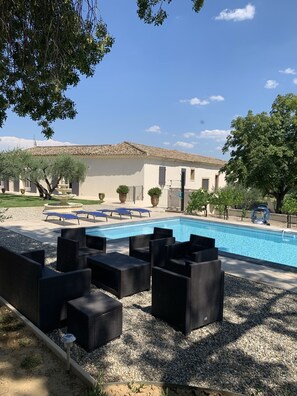 Piscine extérieure, piscine chauffée