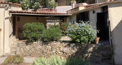 Maison au coeur du village de Lumio