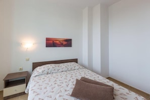 Apartment | 2 bedrooms, free WiFi, bed sheets