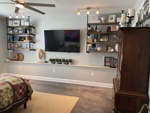 2 chambres, fer et planche à repasser, Wi-Fi gratuit, draps fournis