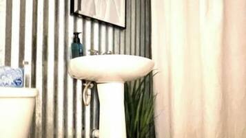 Shower, towels, soap, shampoo
