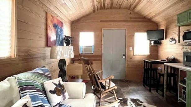 Unclassified image, 1 of 20, button - Happy Place (Poplarville)