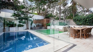 Pool - Palatial Home w/ courtyard,private garden,pool,central -yet peaceful location (Rose Bay)