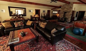 TV, fireplace, table football, stereo