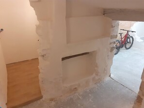 Interior - At the foot of Mont Ventoux<br>Village center<br>Fully renovated apartment<br> (Malaucène)