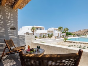 Junior Suite Pool Front | Terraza o patio
