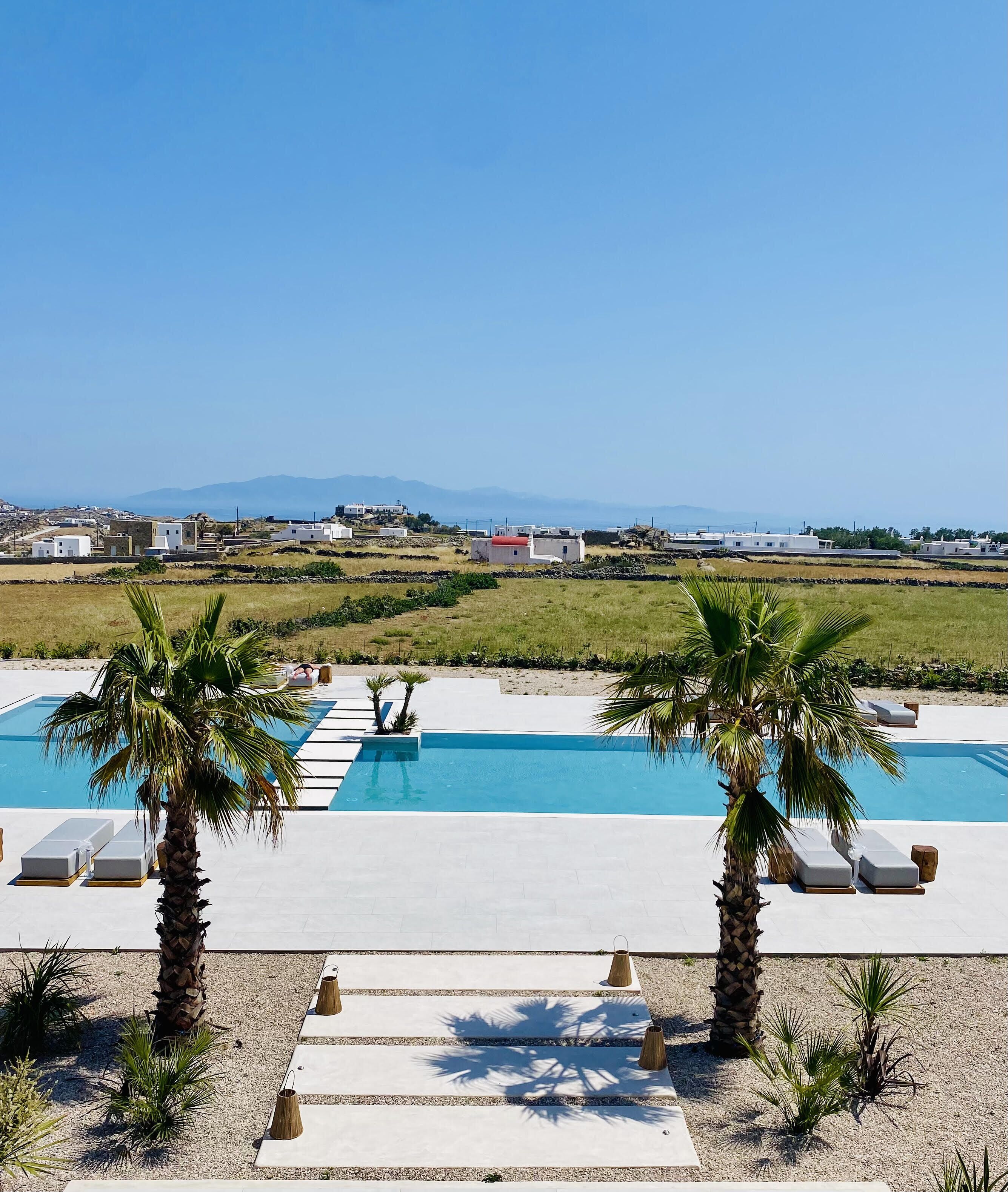 deluxe double room with horizon view - upper floor | 1 bedroom, memory-foam beds, minibar, in-room safe