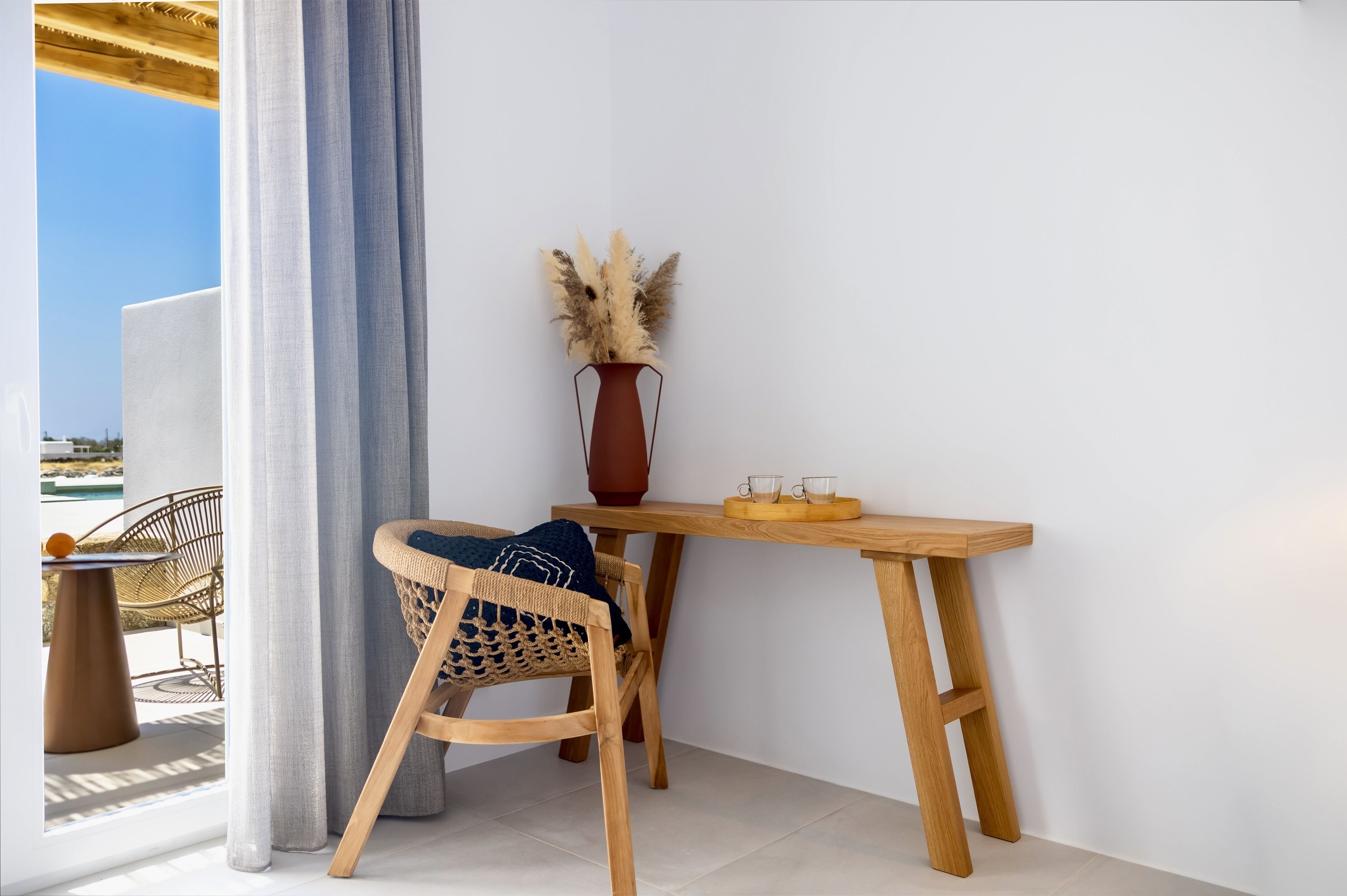 deluxe double room with horizon view - upper floor | 1 bedroom, memory-foam beds, minibar, in-room safe