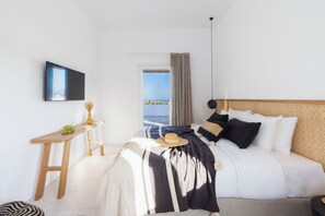 Betten mit Memory-Foam-Matratzen, Zimmersafe, individuell dekoriert