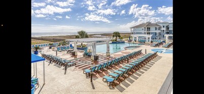 Pointe West Top Floor Renovated Spacious Beachfront 3/3 Resort Condo