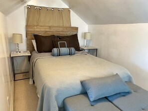 2 habitaciones, escritorio, wifi y ropa de cama 