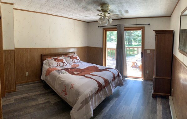 2 chambres, bureau, accès au Wi-Fi (inclus), literie fournie