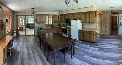 Cabin located on ATV trail & walking distance to boat launch on Lake Arbutus