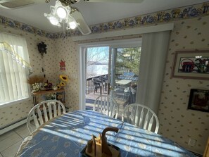 Dining - Charming Catskills Lakefront Cottage (Swan Lake)