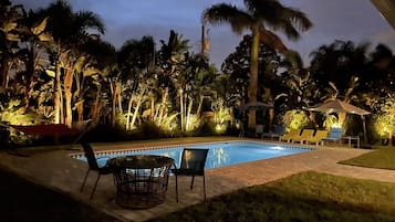 Outdoor pool, a heated pool