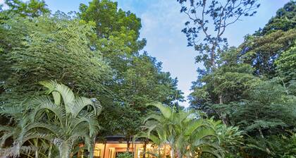 LARGE 3 BEDROOM HOME ON NATURE RESERVE - HANA'S CELESTE RETREAT AT BEPURAVIDA