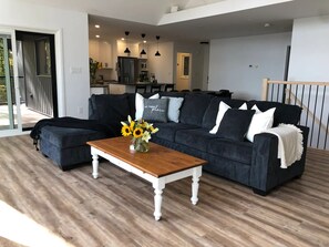 Smart-TV, Kamin, Tischfußball, Stereoanlage