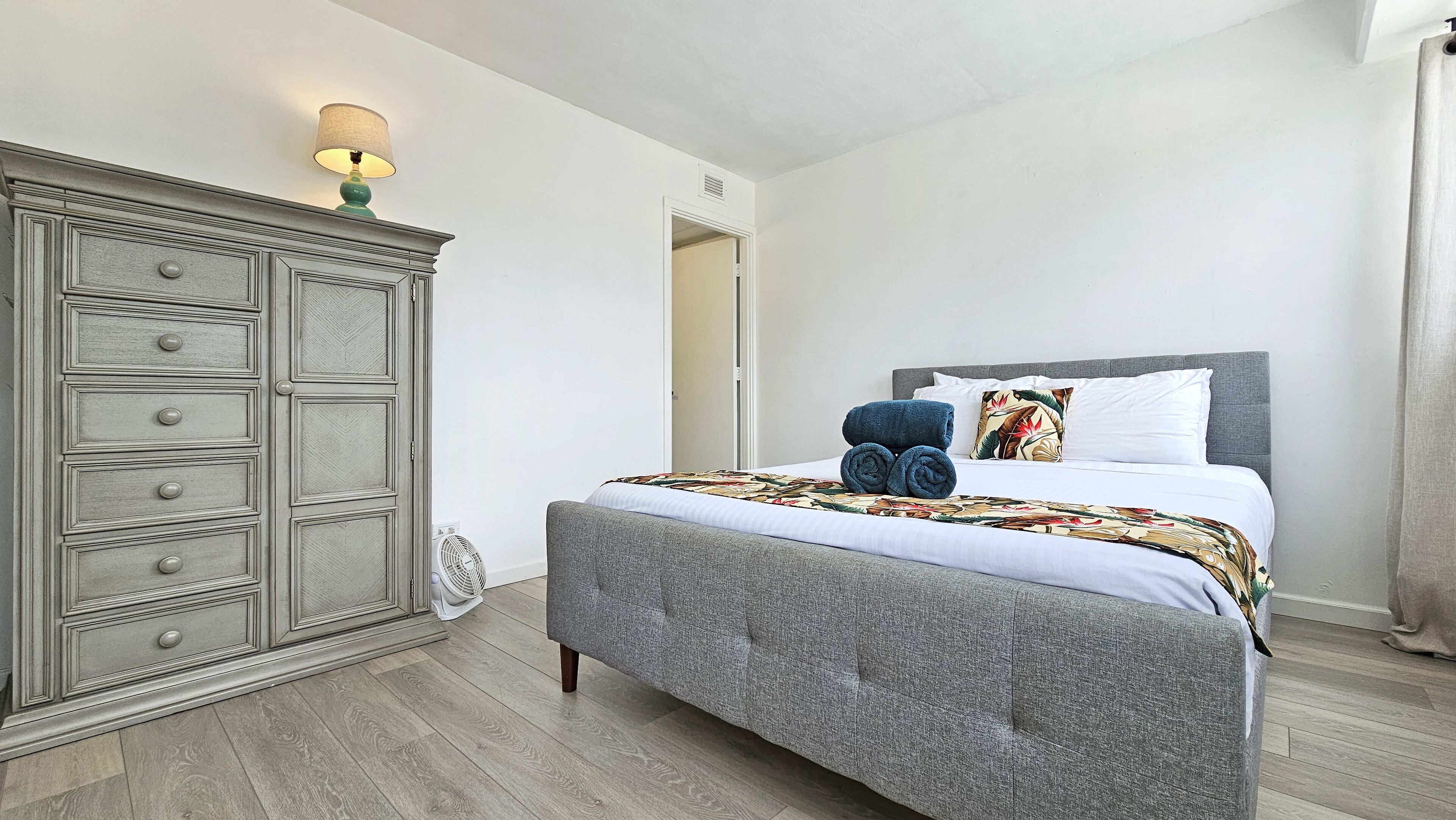 1 bedroom, desk, iron/ironing board, free WiFi