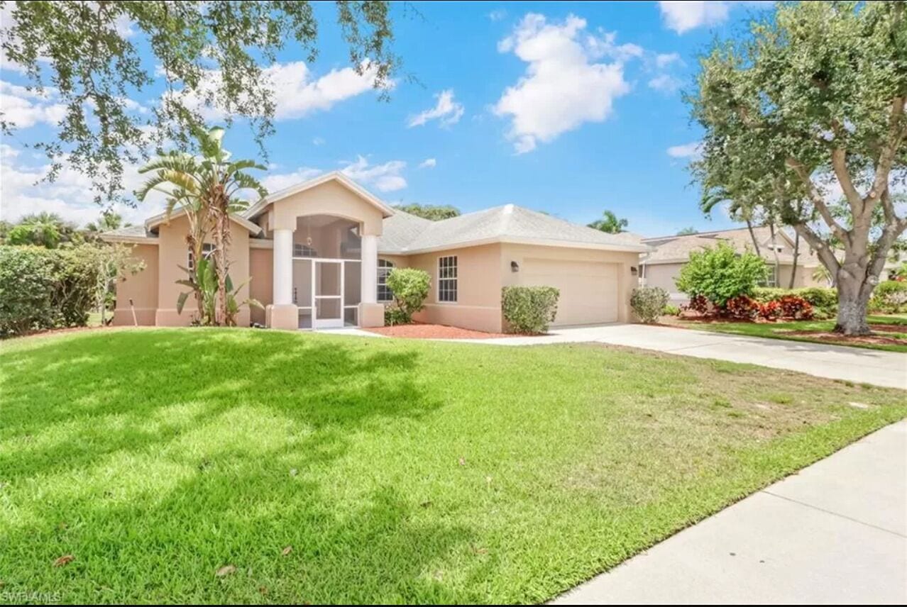 Gated Single Family House, Pool Access, Near Town
