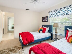 3 bedrooms, desk, iron/ironing board, travel crib