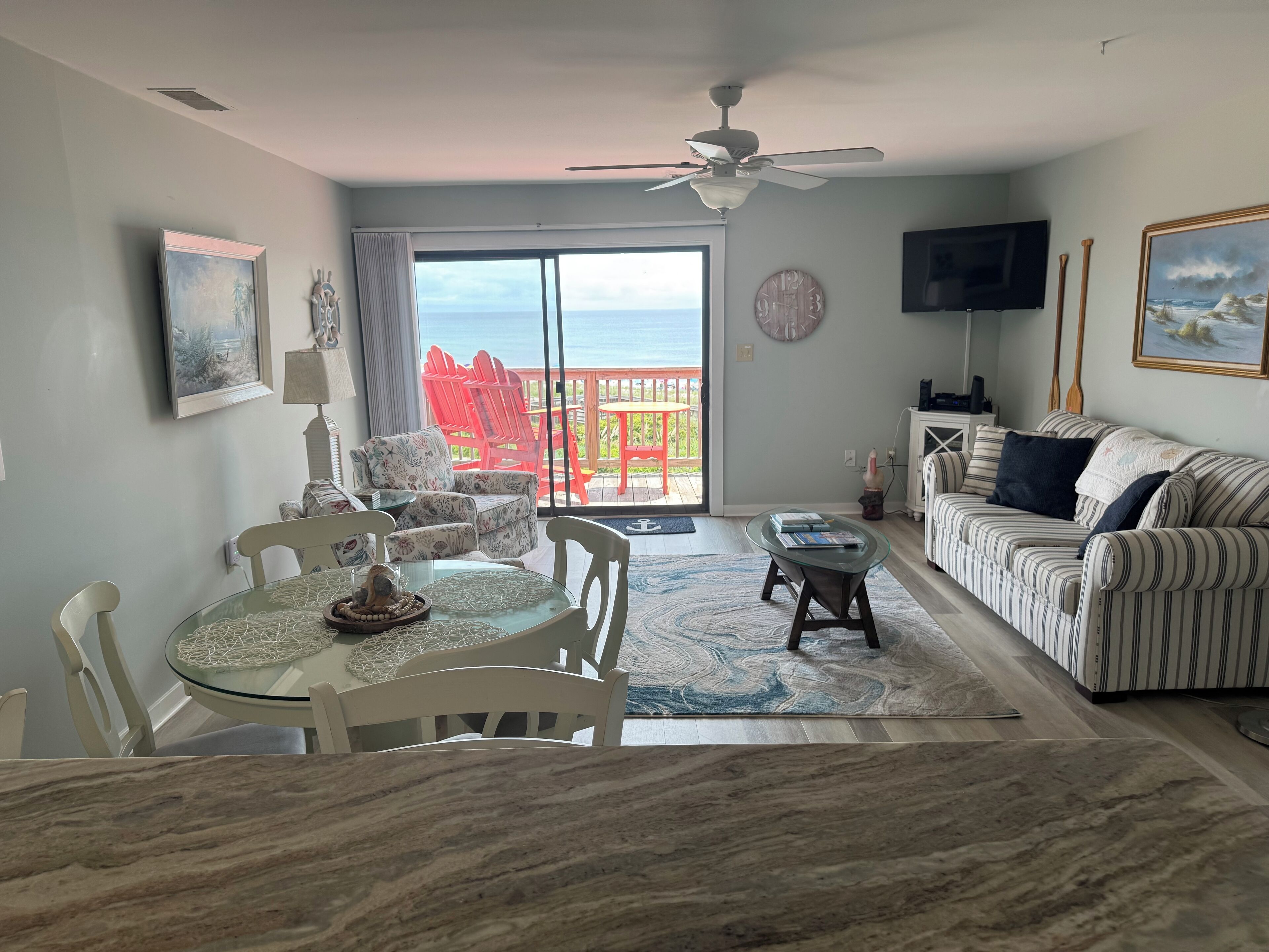 Smart TV, DVD player, books