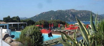 Santa Giulia Mini Villa vue mer 500 m. Plage Accès à Pied - Climatisation